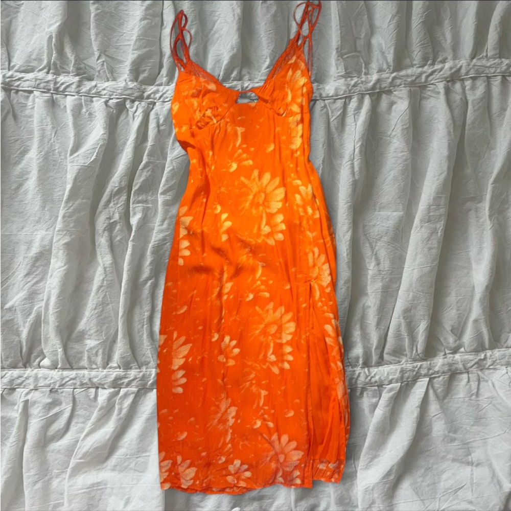 urban outfitters sundress °❀⋆.🍊🌞࿔*:･